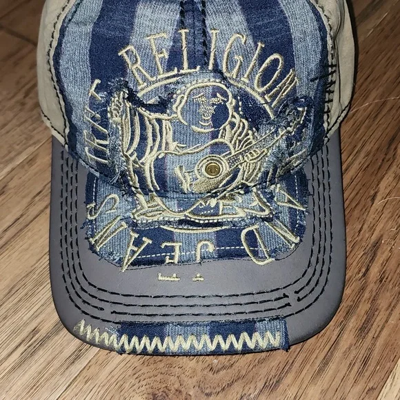 Holy Grail True Religion Vintage hat - Picture 2 of 4